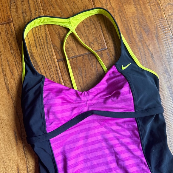 Nike Racerback Tie Back Pink Stripe One Piece Swimsuit Size 10 - Picture 2 of 8